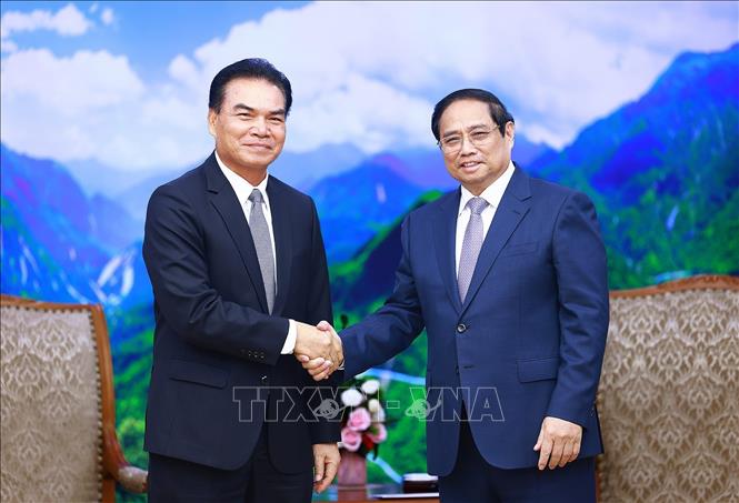 Việt Nam – Lào: Tăng cường hợp tác về chính trị, ngoại giao đảm bảo an ninh biên giới, thúc đẩy kinh tế biên mậu